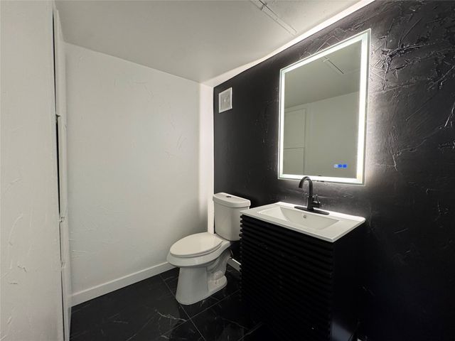 5510 Boca Raton Boulevard 431, Fort Worth, TX 76112