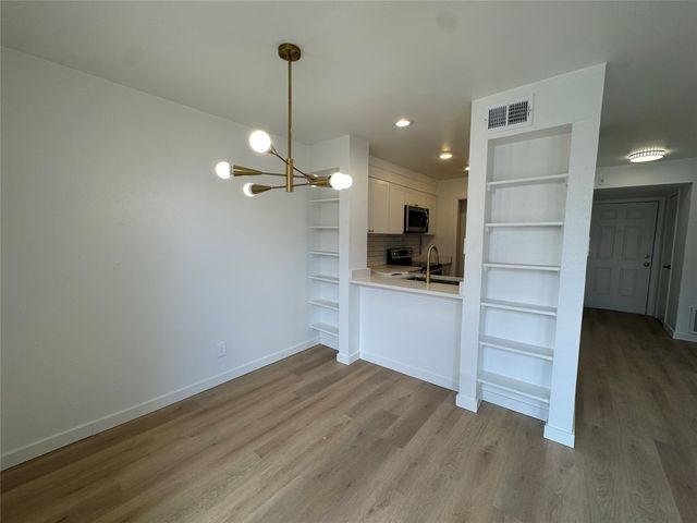 5510 Boca Raton Boulevard 431, Fort Worth, TX 76112