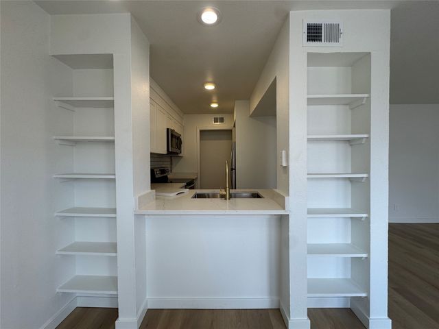 5510 Boca Raton Boulevard 431, Fort Worth, TX 76112