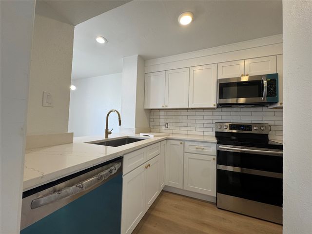 5510 Boca Raton Boulevard 431, Fort Worth, TX 76112