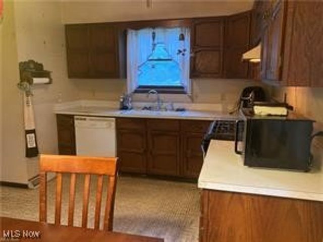 1283 Stillwagon Road SE, Warren, OH 44484