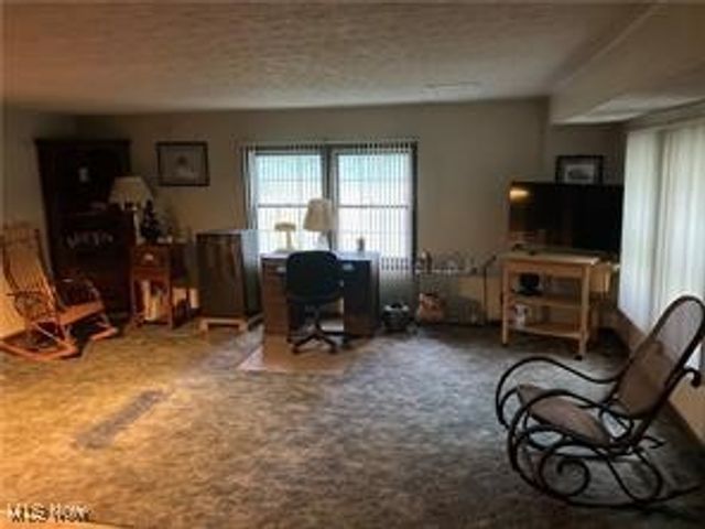 1283 Stillwagon Road SE, Warren, OH 44484