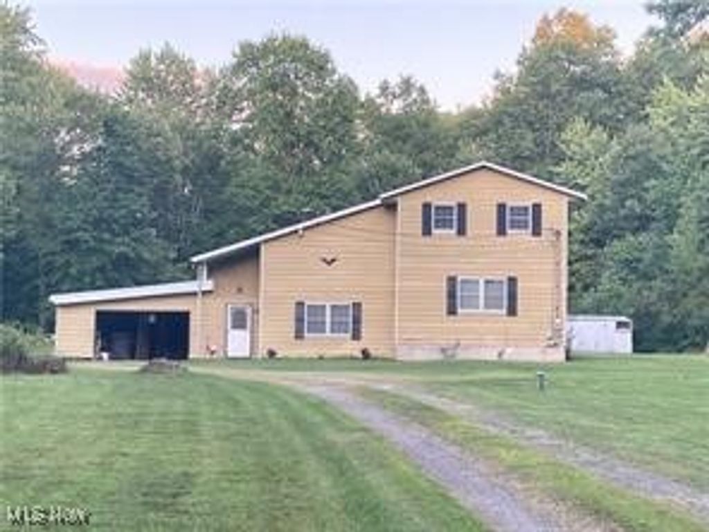 1283 Stillwagon Road SE, Warren, OH 44484