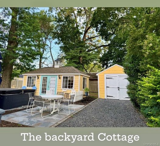 9 Valleywood Drive, Huntington Station, NY 11746