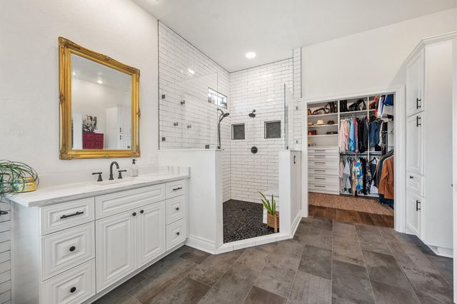 3127 La Ventana PKWY, Driftwood, TX 78619