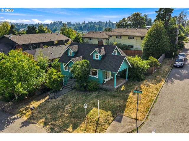 1235 Sw CHELTENHAM St, Portland, OR 97239