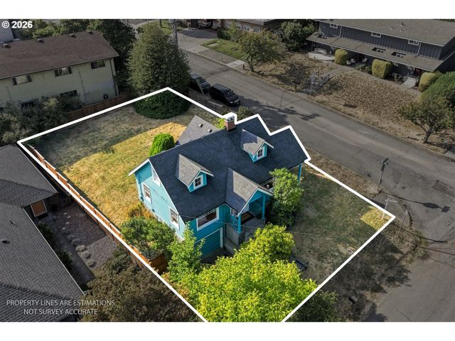1235 Sw CHELTENHAM St, Portland, OR 97239