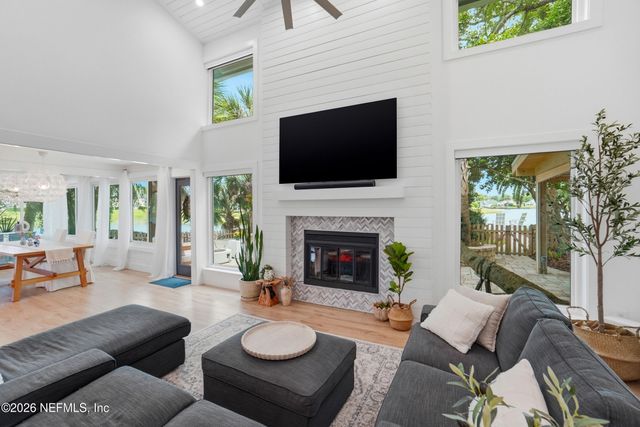 111 ISLAND Drive, Ponte Vedra Beach, FL 32082