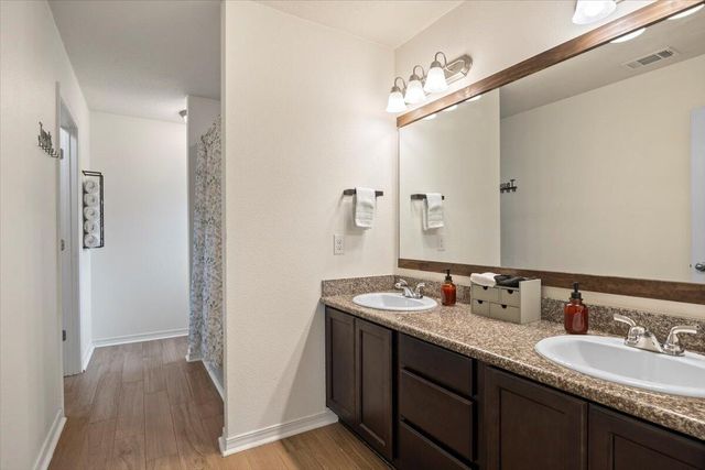 8174 Tavira Street, Navarre, FL 32566