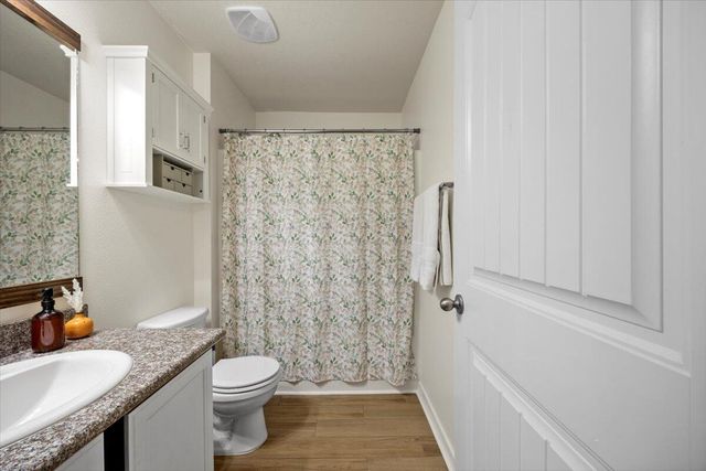 8174 Tavira Street, Navarre, FL 32566