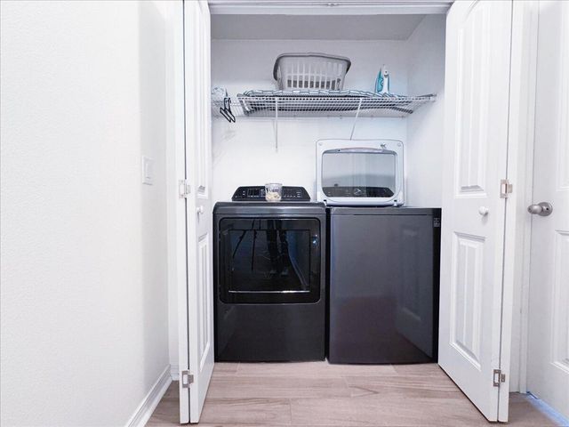 8174 Tavira Street, Navarre, FL 32566