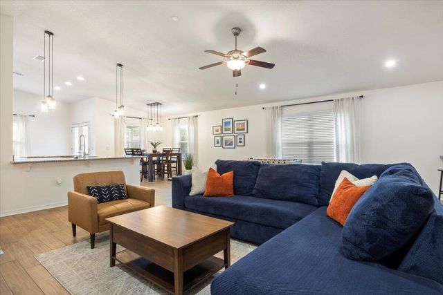 8174 Tavira Street, Navarre, FL 32566