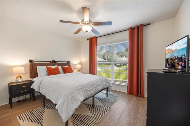 8174 Tavira Street, Navarre, FL 32566