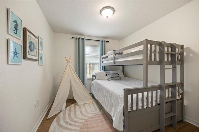 8174 Tavira Street, Navarre, FL 32566