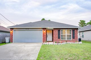 8174 Tavira Street, Navarre, FL 32566