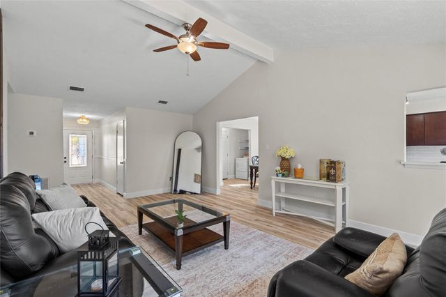 6305 Silver Leaf Dr, League City, TX 77573