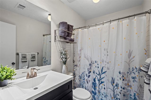 6305 Silver Leaf Dr, League City, TX 77573