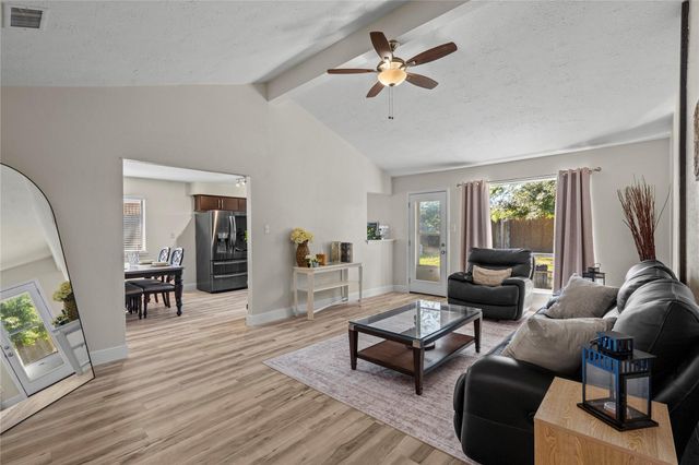 6305 Silver Leaf Dr, League City, TX 77573