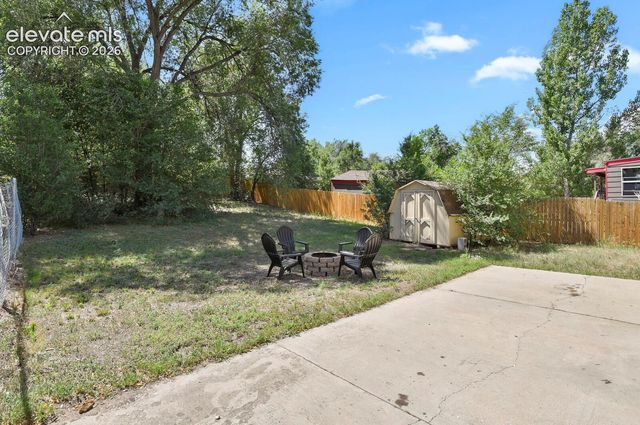 1019 De La Vista Lane, Colorado Springs, CO 80911