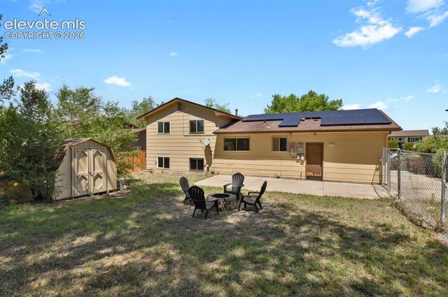 1019 De La Vista Lane, Colorado Springs, CO 80911