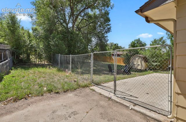 1019 De La Vista Lane, Colorado Springs, CO 80911