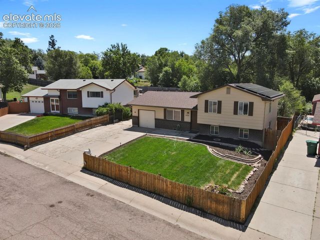 1019 De La Vista Lane, Colorado Springs, CO 80911
