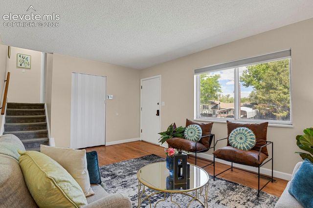 1019 De La Vista Lane, Colorado Springs, CO 80911