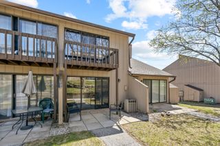 28 Jamaica Colony 5, Fox Lake, IL 60020
