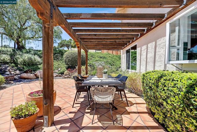 11433 Wildcat Ct, Dublin, CA 94568
