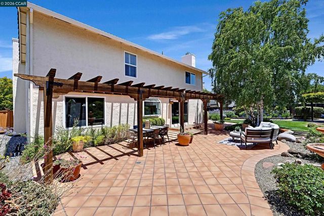 11433 Wildcat Ct, Dublin, CA 94568