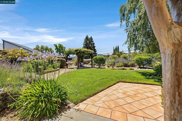 11433 Wildcat Ct, Dublin, CA 94568