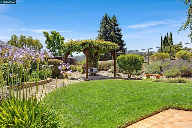 11433 Wildcat Ct, Dublin, CA 94568