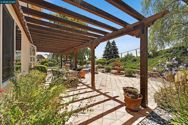 11433 Wildcat Ct, Dublin, CA 94568
