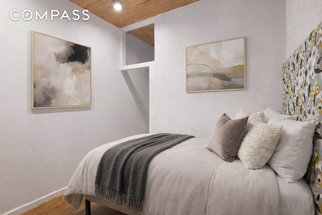 521 E 83rd St Apt 1W, New York City, NY 10028