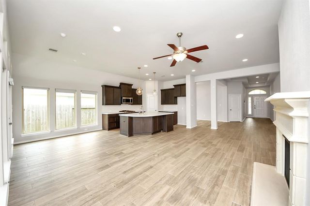 13208 Sage Meadow Lane, Pearland, TX 77584