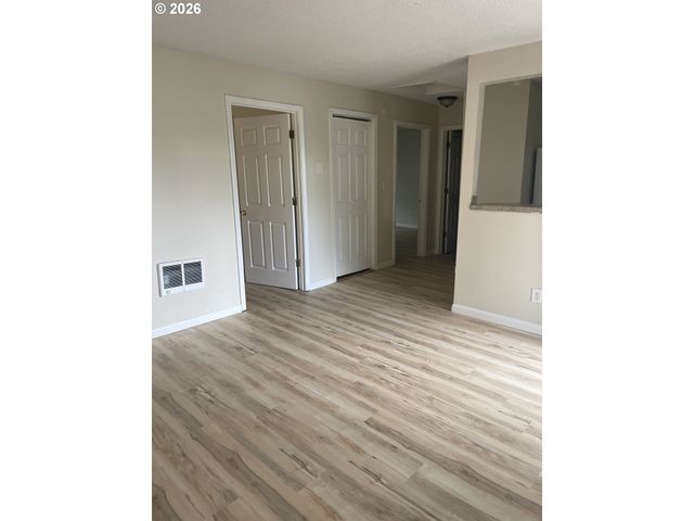 2611 Se 130TH Ave, Portland, OR 97236