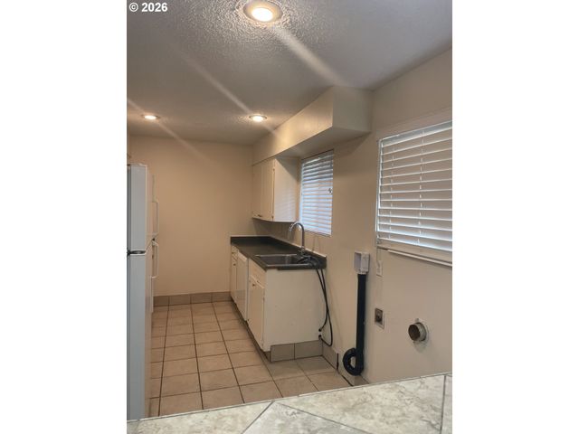 2611 Se 130TH Ave, Portland, OR 97236