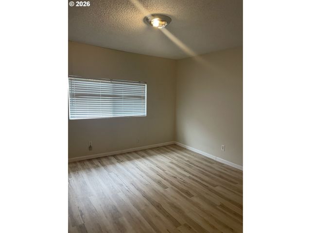 2611 Se 130TH Ave, Portland, OR 97236