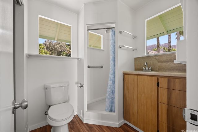 19 Hinalo Place, Honolulu, HI 96817