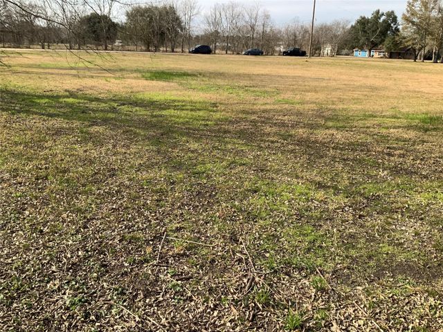 168 County Road 6057, Dayton, TX 77535