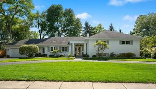 1340 Westmoor Trail, Winnetka, IL 60093