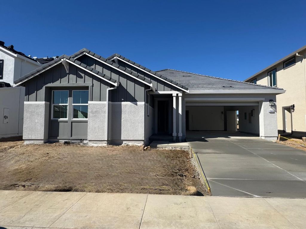2040 Lazy Day Ln, Roseville, CA 95747