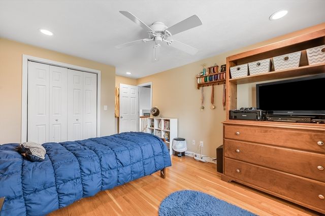 72 Norwich Rd, Brockton, MA 02302