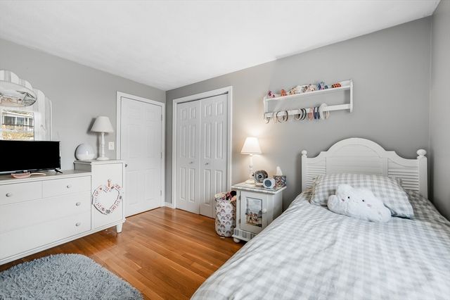 72 Norwich Rd, Brockton, MA 02302