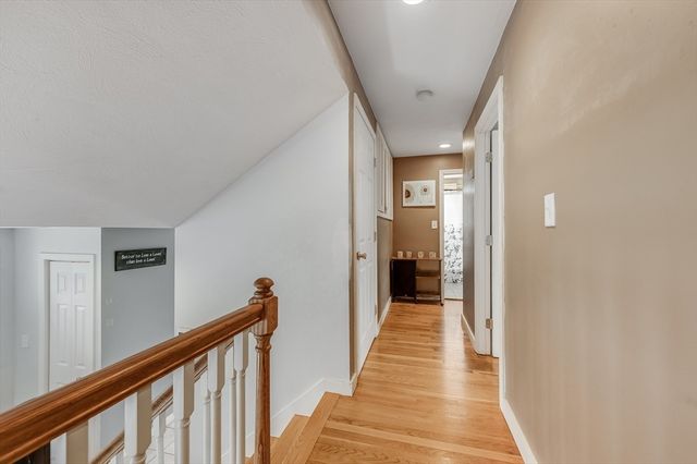 72 Norwich Rd, Brockton, MA 02302