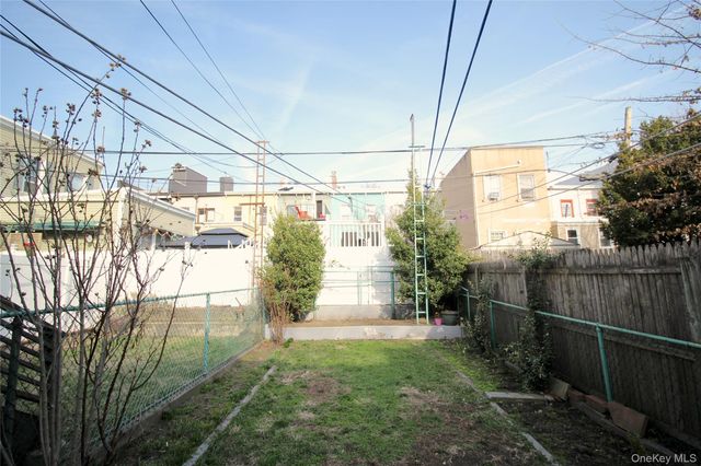 232 N Henry Street, Brooklyn, NY 11222