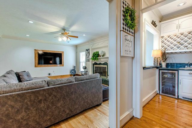 1 Club Manor Drive, Maumelle, AR 72113