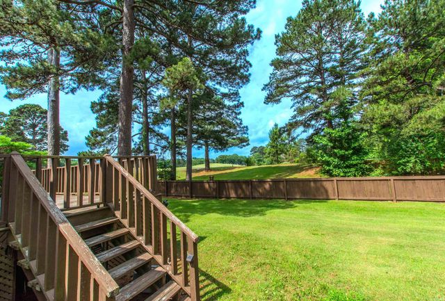 1 Club Manor Drive, Maumelle, AR 72113