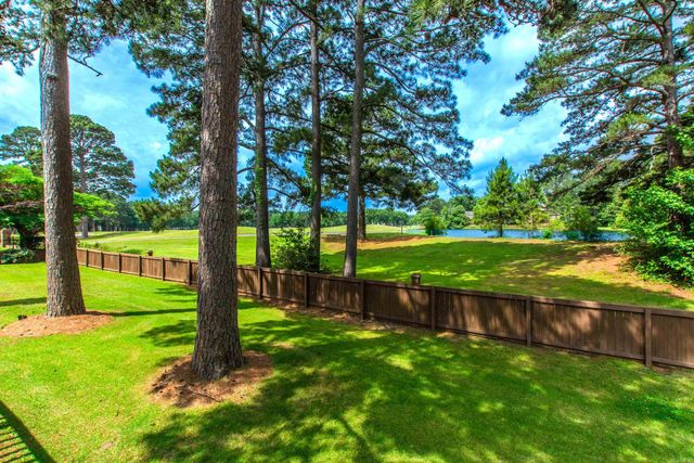 1 Club Manor Drive, Maumelle, AR 72113