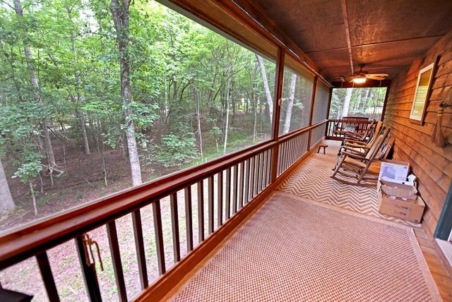 47 Walnut Cove Road, Blairsville, GA 30512